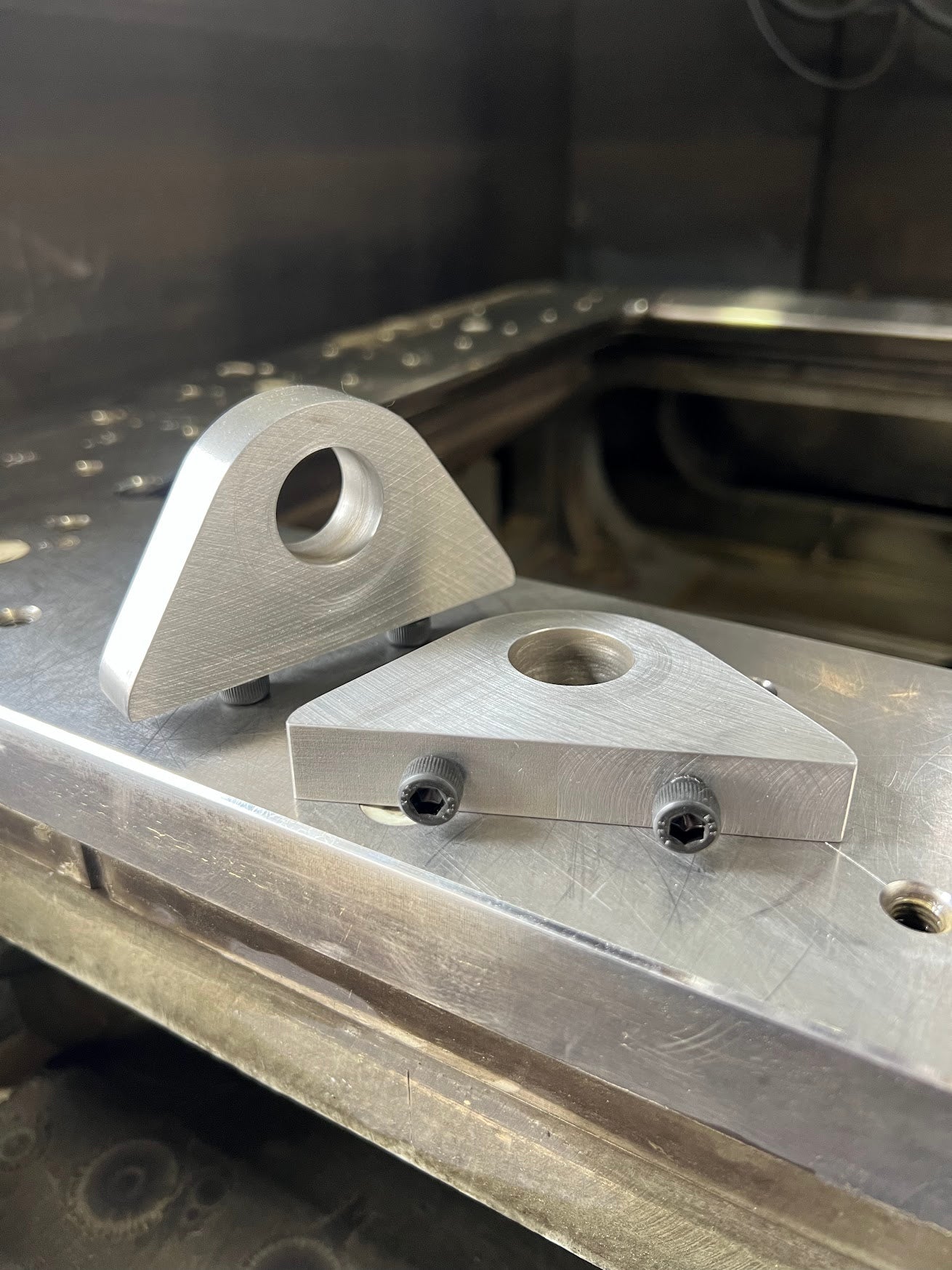 ジャオス スキッドバー用シャックルベース(即納)